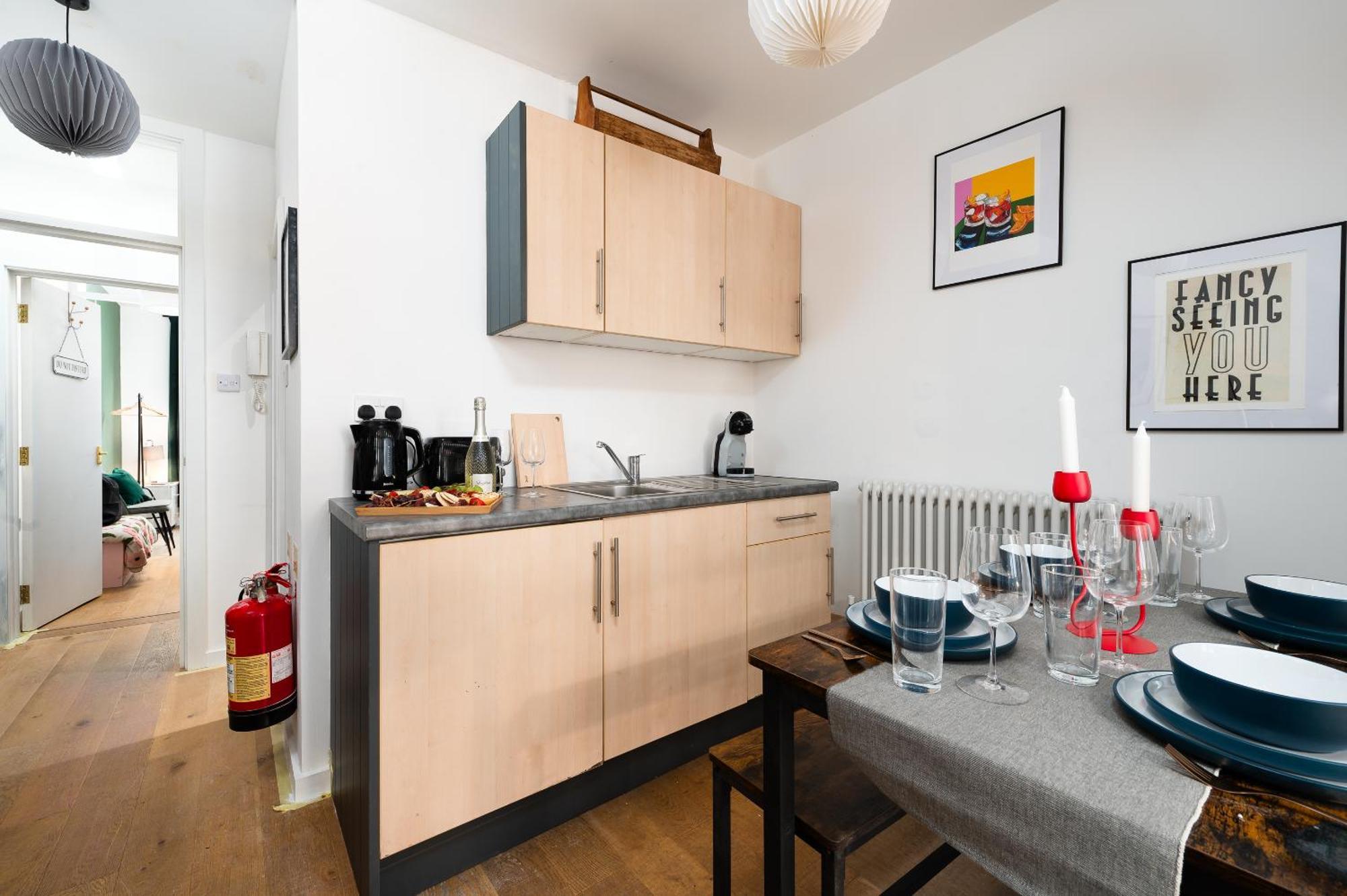 1Br Stylish Flat By Hostarahomes, Near Liverpool Street, Prime London Location, Sleeps Up To 4 Buitenkant foto